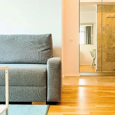 Old Town Riverview * بوخارست