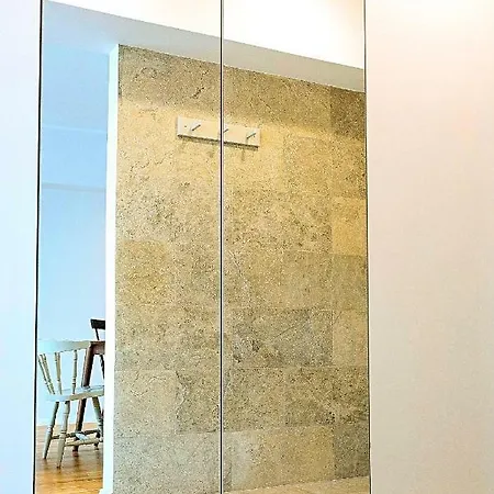 Old Town Riverview Apartment Bukarest