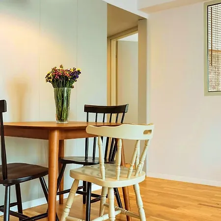 Old Town Riverview Apartment